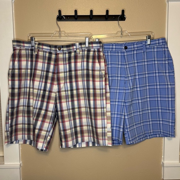 Lot of 2 Izod Flat Front Plaid Men's Golf Shorts Multicolor and Blue Size 38 - Picture 1 of 11